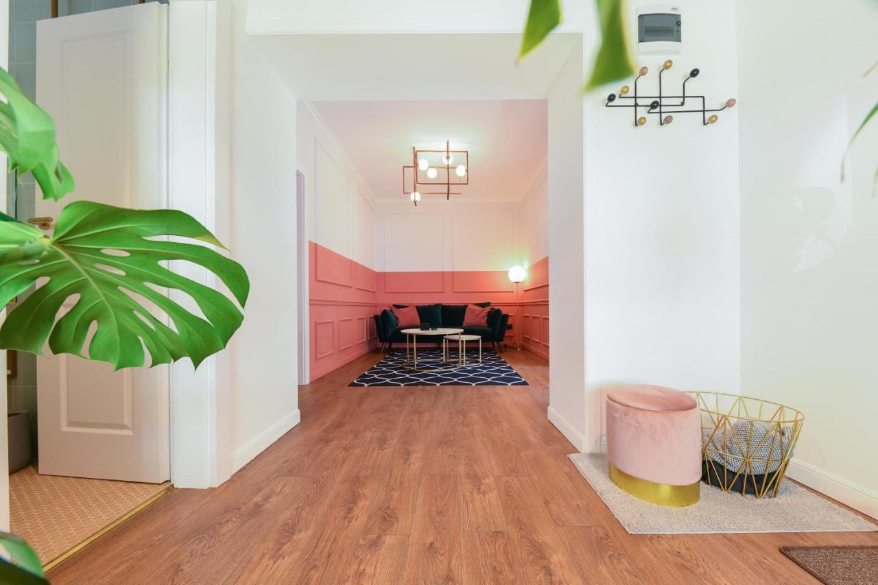 Designer Apartment In The City Center Cluj-Napoca Eksteriør bilde