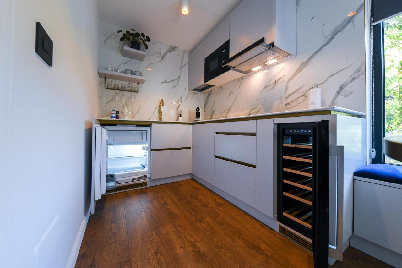 Designer Apartment In The City Center Cluj-Napoca Eksteriør bilde